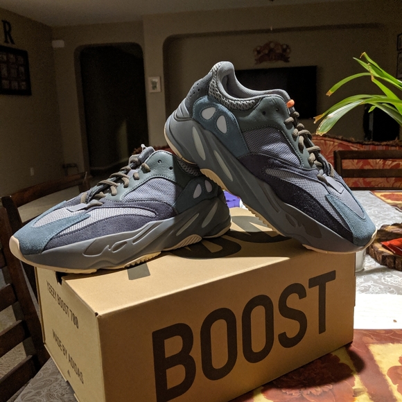 Adidas Yeezy Boost 700 Blue Teal Size 10
